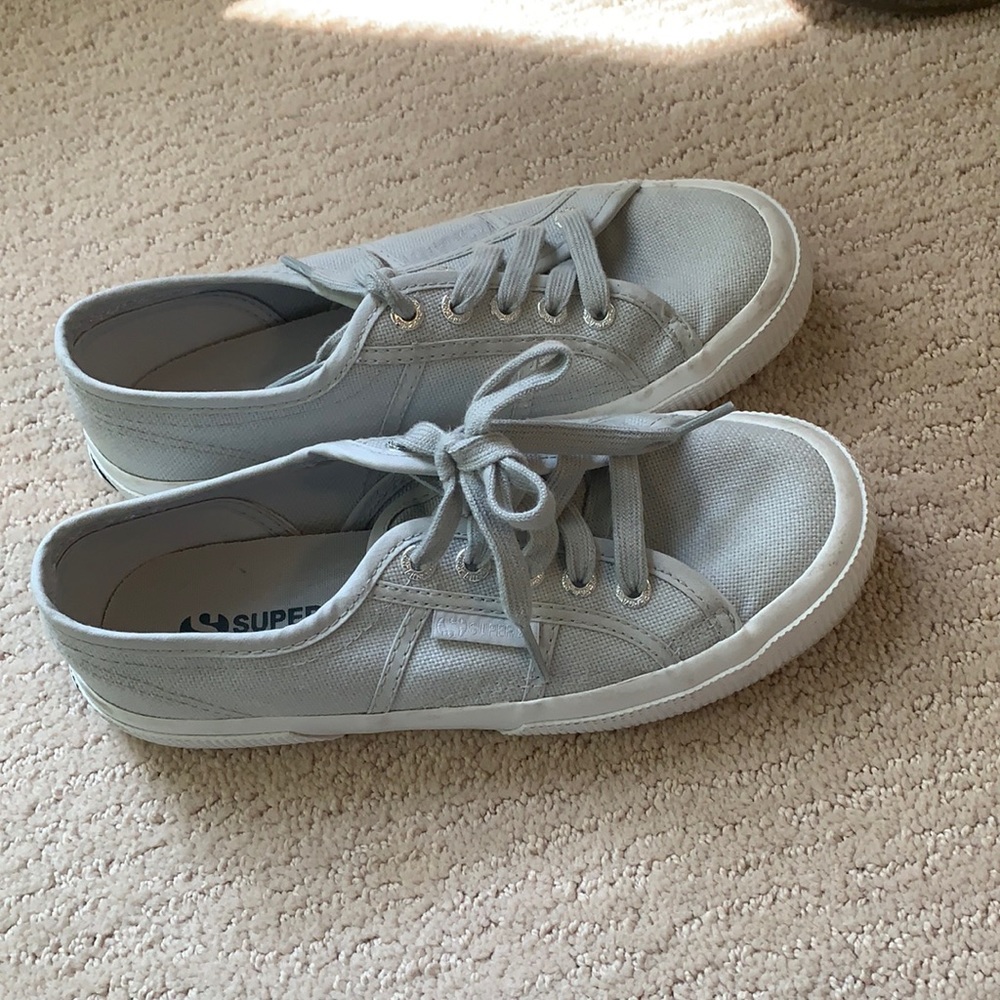 Superga 2750 Grey tennis shoes